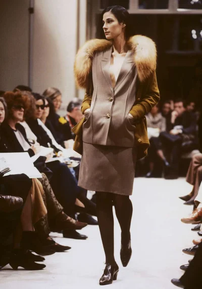 Look 11